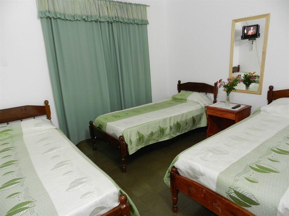 Hotel Colon Posadas Ngoại thất bức ảnh