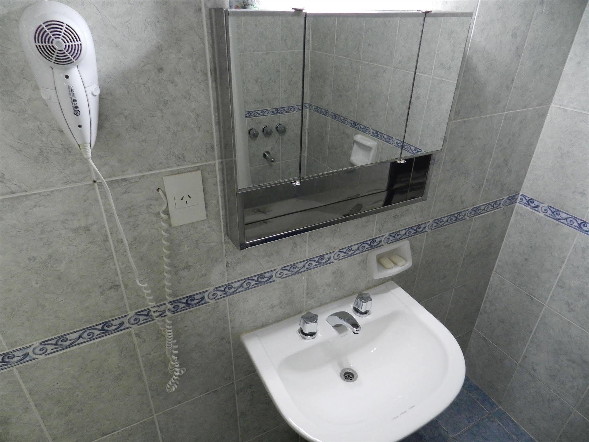 Hotel Colon Posadas Ngoại thất bức ảnh